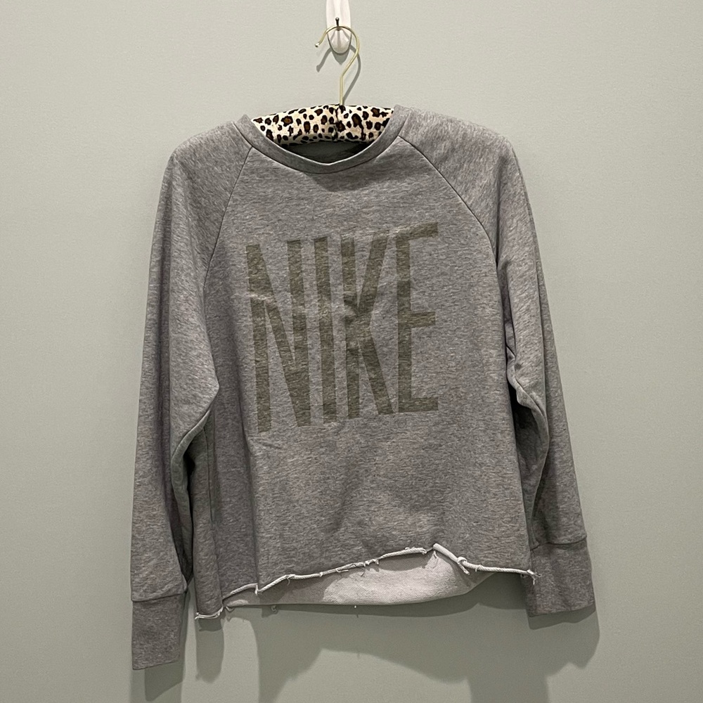 nike grey cut off sweatshirt size m
